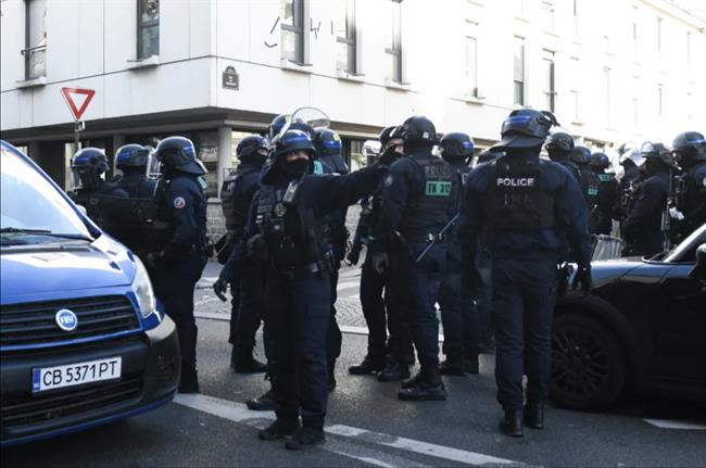 Canh sat Phap da bat giu 19 co dong vien bong da truoc tran dau PSG vs Atalanta